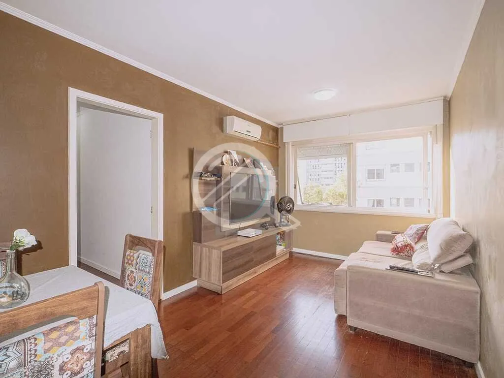Apartamento no bairro Menino Deus localizado junto ao Shopping Praia de Belas e da Orla do Guaíba, ...
