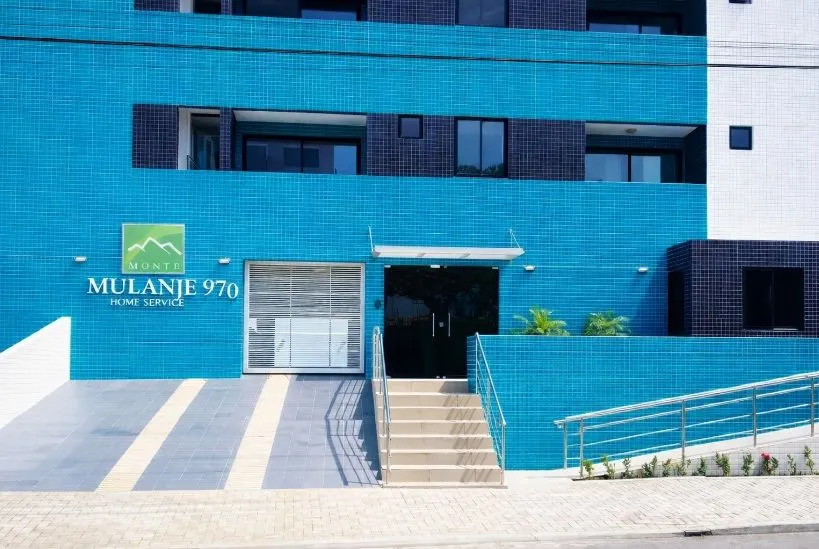 Imagem Apartamento em Tambauzinho com 2 quartos, varanda e lazer na cobertura, ideal para morar ou investir perto das praias de João Pessoa.