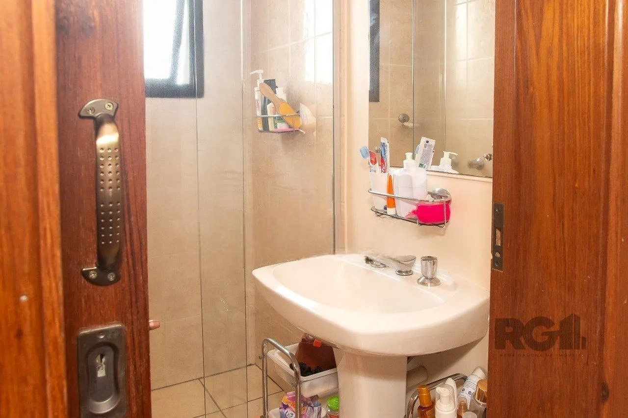 Imagem Apartamento a venda ,02 dormitórios mobiliado na Cidade Baixa,61m² privativos