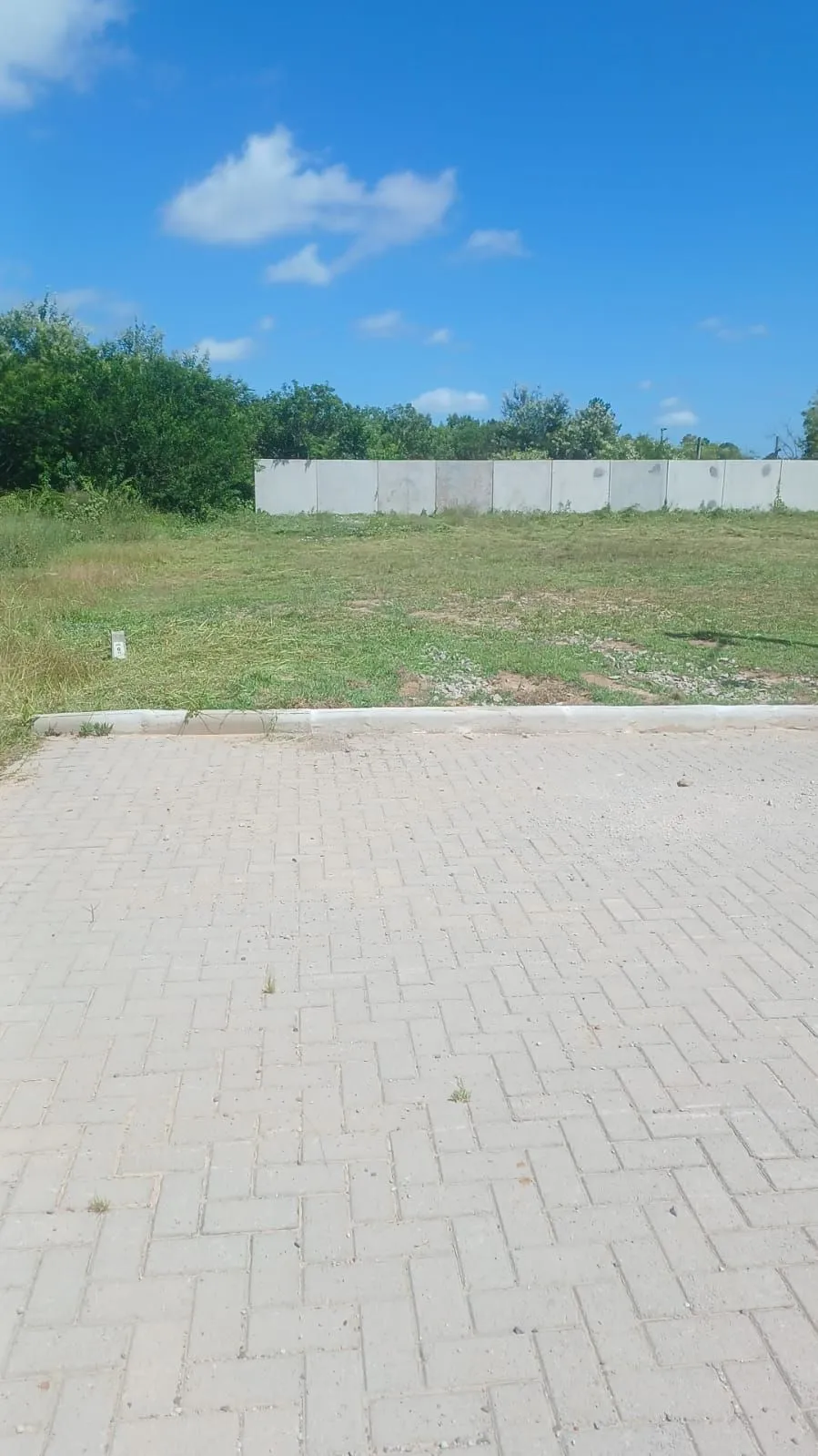 Imagem Terreno com 863,79 no loteamento Arbo Village Park em Santa Maria.