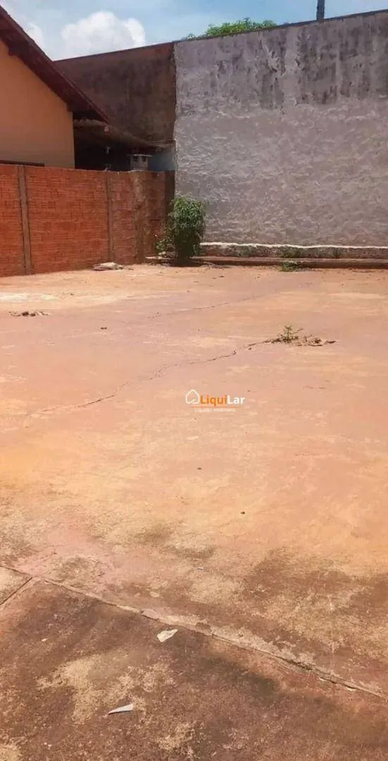 Imagem Terreno de 360 M² no Bairro Samambaia