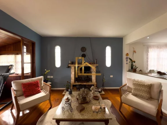 Imagem Casa com 3 quartos e lazer privativo perto do centro de Teresópolis