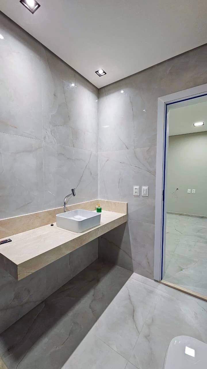 Imagem Casa de Condomínio com 4 Quartos à Venda, 267 m² em Cidade Alpha - Eusébio