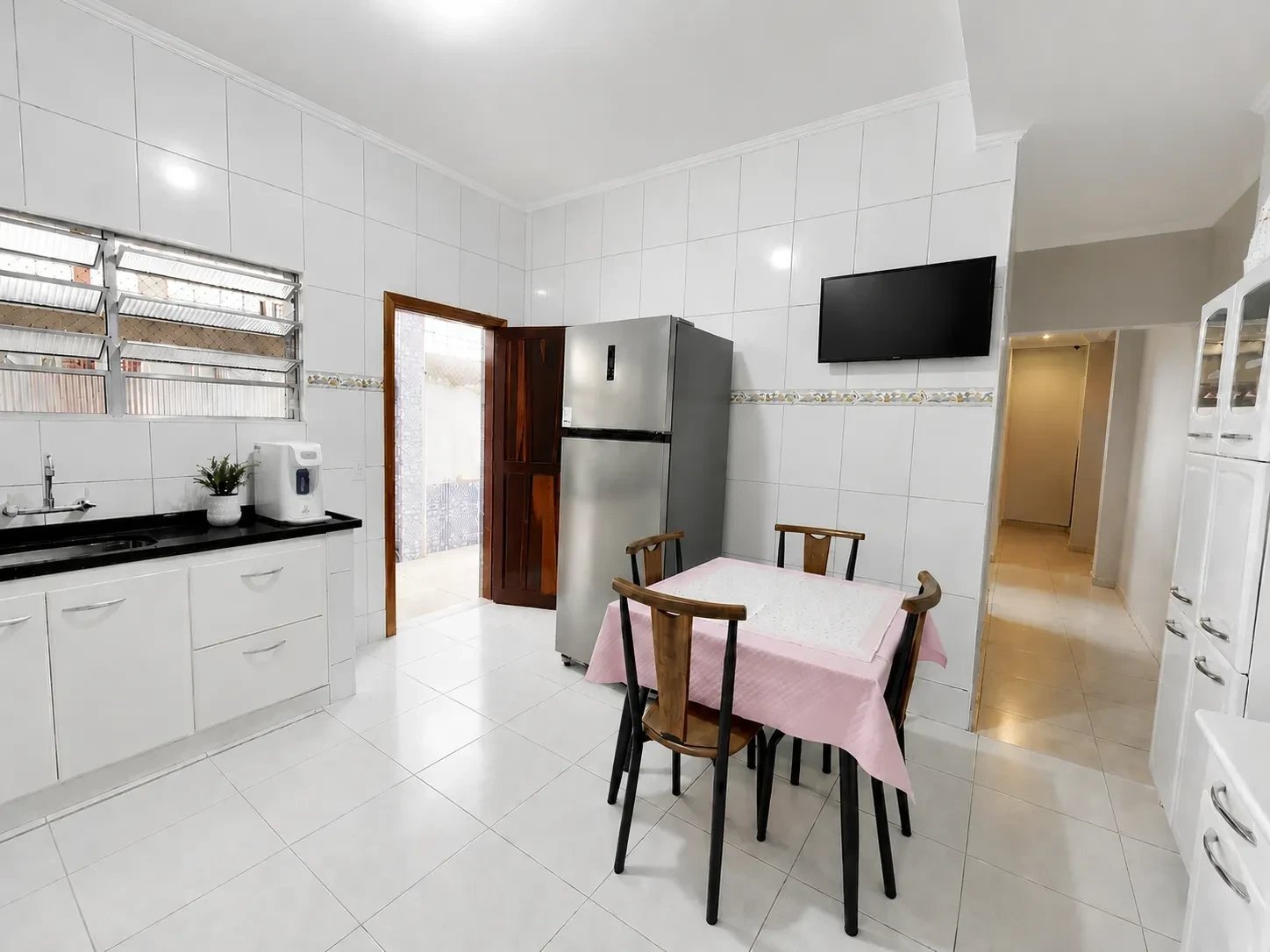 Foto do imóvel: Sobrado com 4 Quartos à Venda, 189 metros em Canto do Forte - Praia Grande