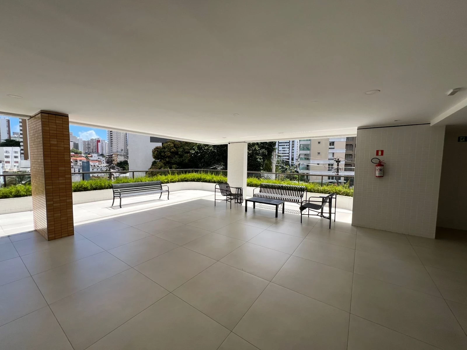 Imagem Apartamento com 1 Quarto para Alugar, 44 m² em Canela - Salvador