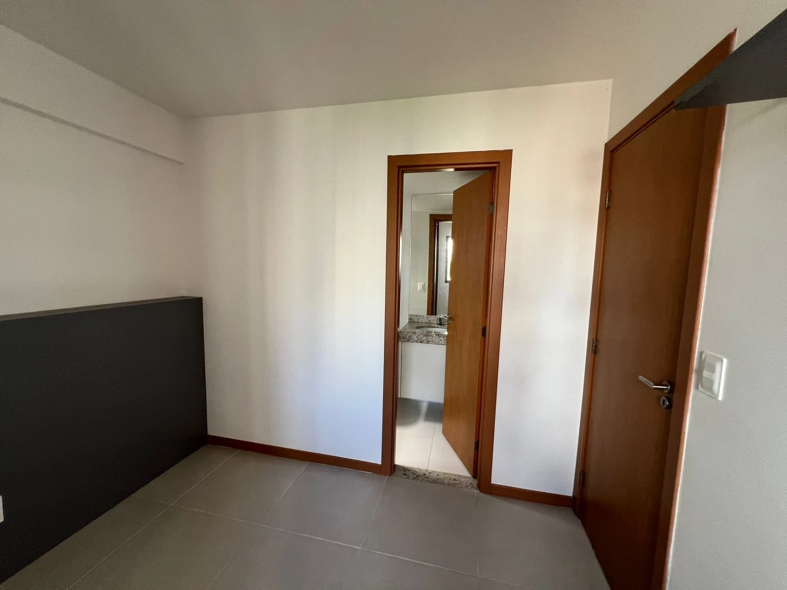 Imagem Apartamento com 1 Quarto para Alugar, 44 m² em Canela - Salvador