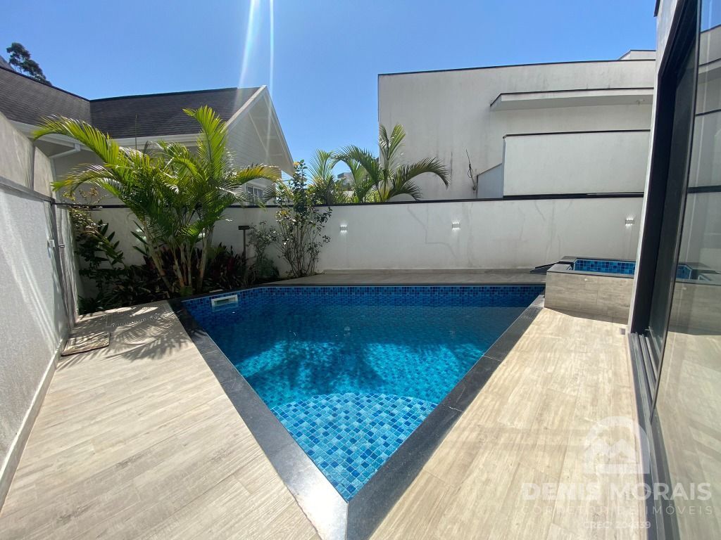 Imagem Casa de Condomínio com 3 Quartos à Venda, 268 m²em Conjunto Bom Pastor - Mogi das Cruzes