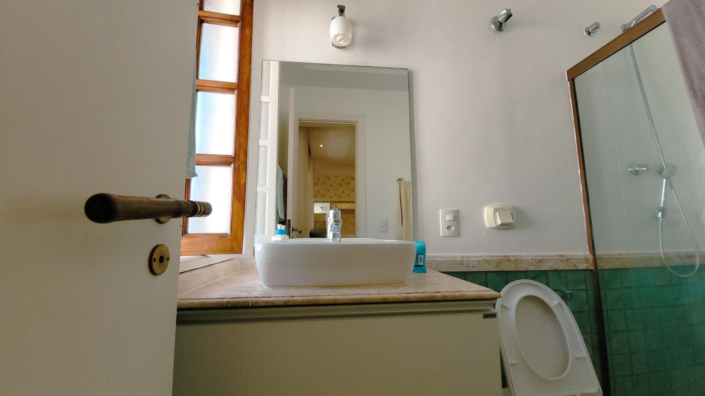 Imagem Casa com 4 Quartos à Venda, 650 m²em Camboinhas - Niterói