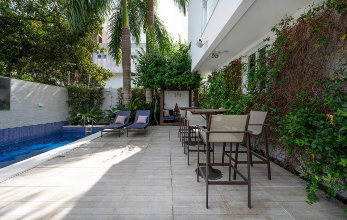 Imagem Casa de Condomínio com 4 Quartos à Venda, 485 m² em Jurerê - Florianópolis