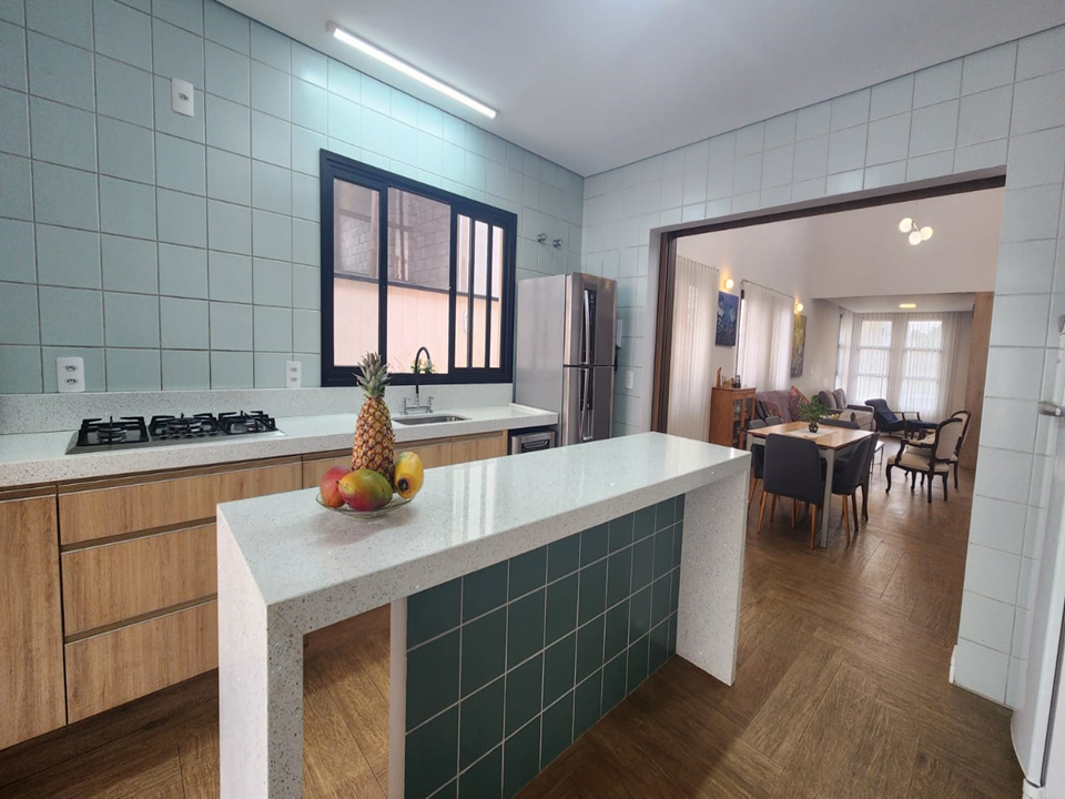 Imagem Casa de Condomínio com 4 Quartos à Venda, 252 m²em Jardim Novo Mundo - Jundiaí