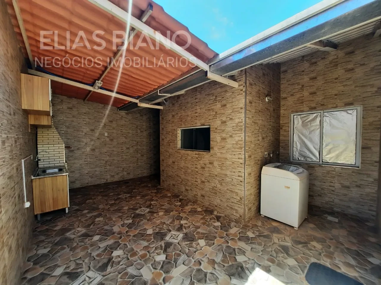 Imagem Casa de Condomínio com 3 Quartos à Venda, 122 m² em Residencial Florais do Planalto - Valparaíso de Goiás