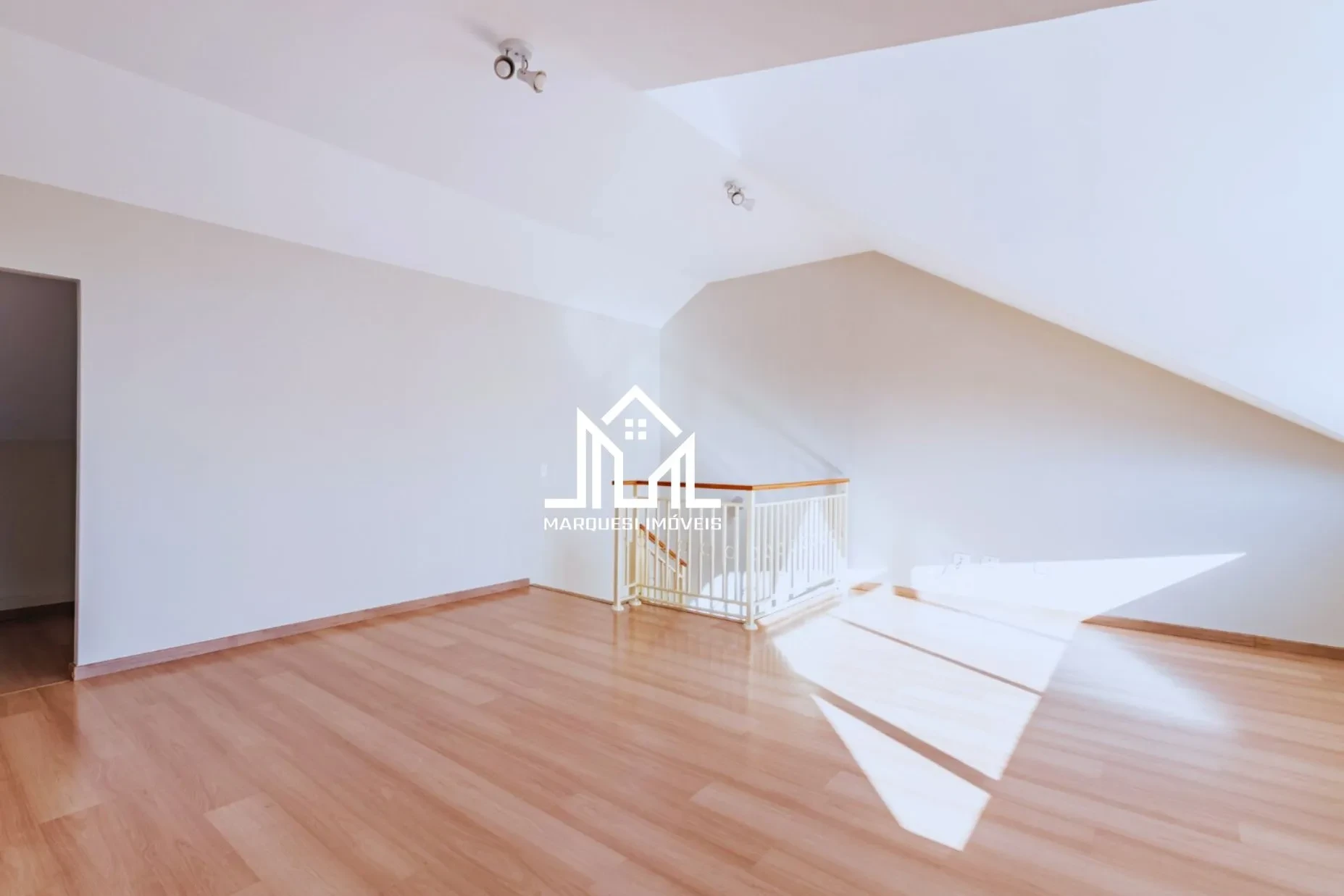 Imagem Casa de Condomínio com 3 Quartos à Venda, 162 m² em Bom Retiro - Curitiba