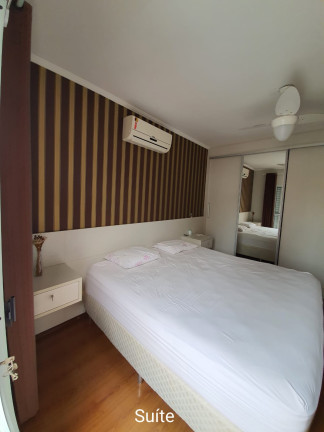 Imagem Sobrado com 3 Quartos à Venda,  em Vila Santo Estéfano - São Paulo