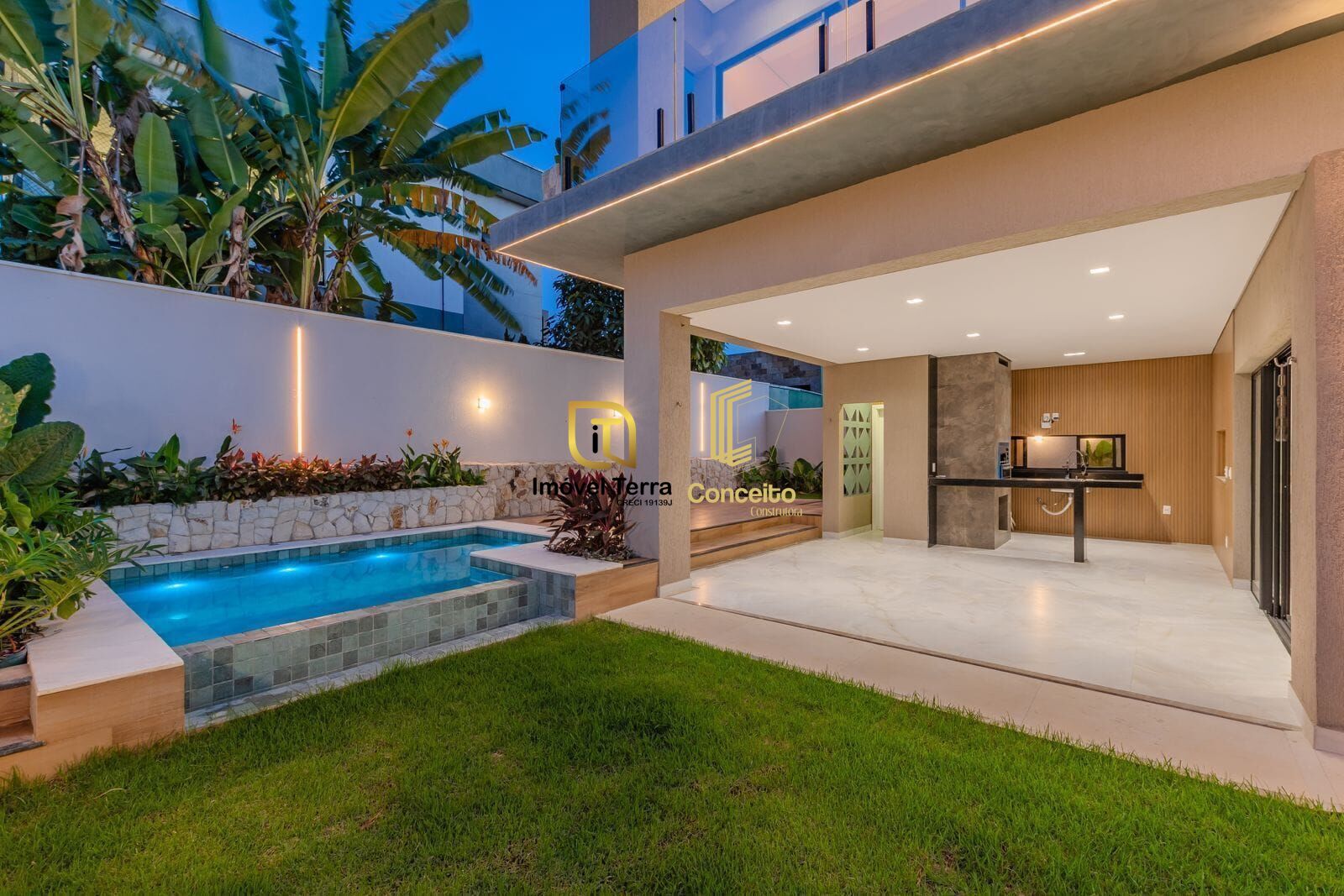 Imagem Casa de Condomínio com 5 Quartos à Venda, 356 m² em Cidade Alpha - Eusébio