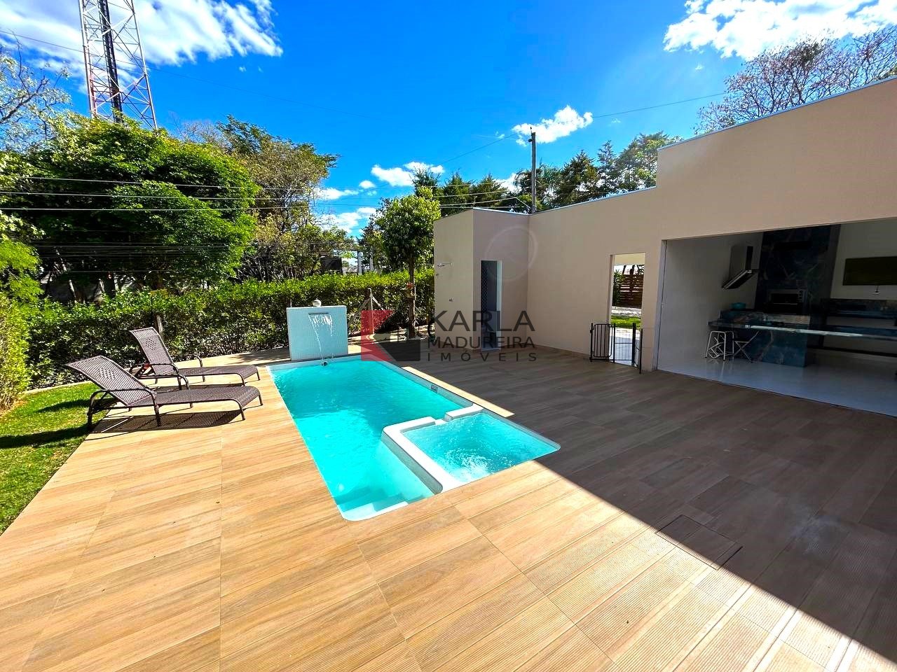 Imagem Casa de Condomínio com 4 Quartos à Venda, 183 m²em Estância das Petúnias - Lagoa Santa