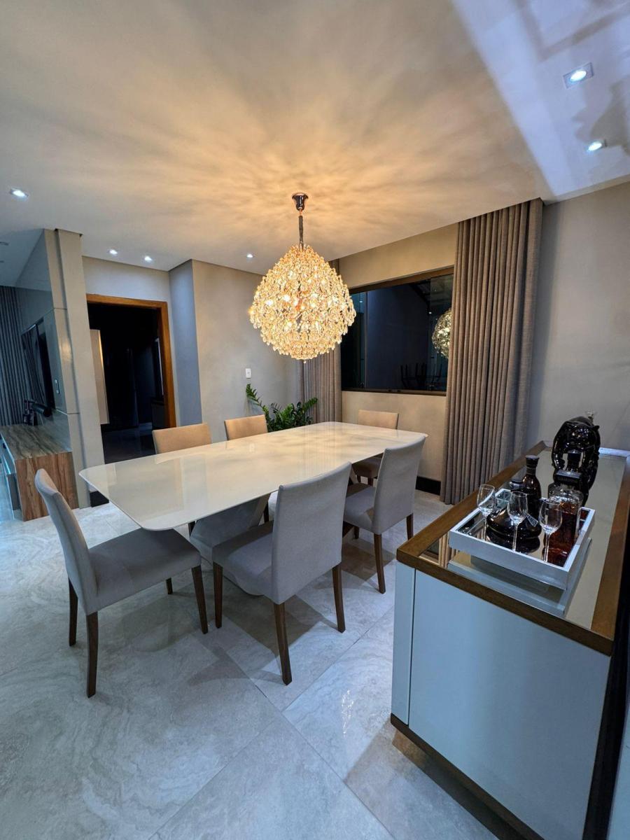 Foto do imóvel: Casa com 3 Quartos à Venda, 213 m² em Santa Amélia - Belo Horizonte