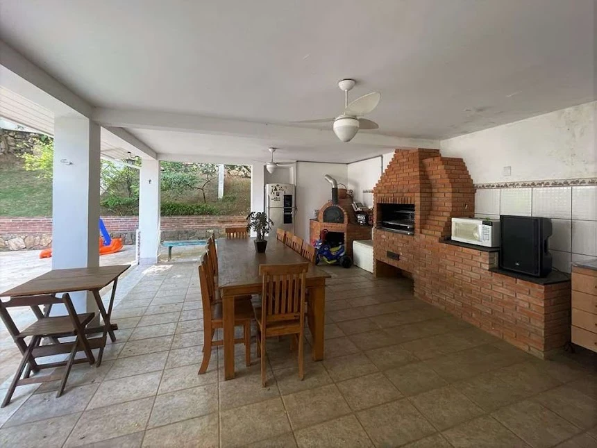 Foto do imóvel: Casa com 4 Quartos à Venda, 850 m² em Vila Santo Antônio - Cotia