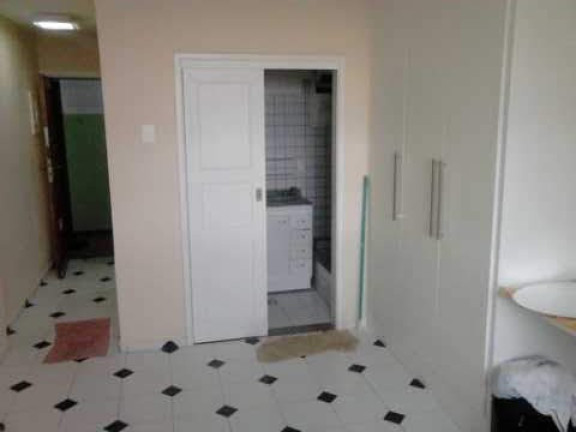 Imagem Kitnet com 1 Quarto para Alugar, 35 m² em Flamengo - Rio de Janeiro