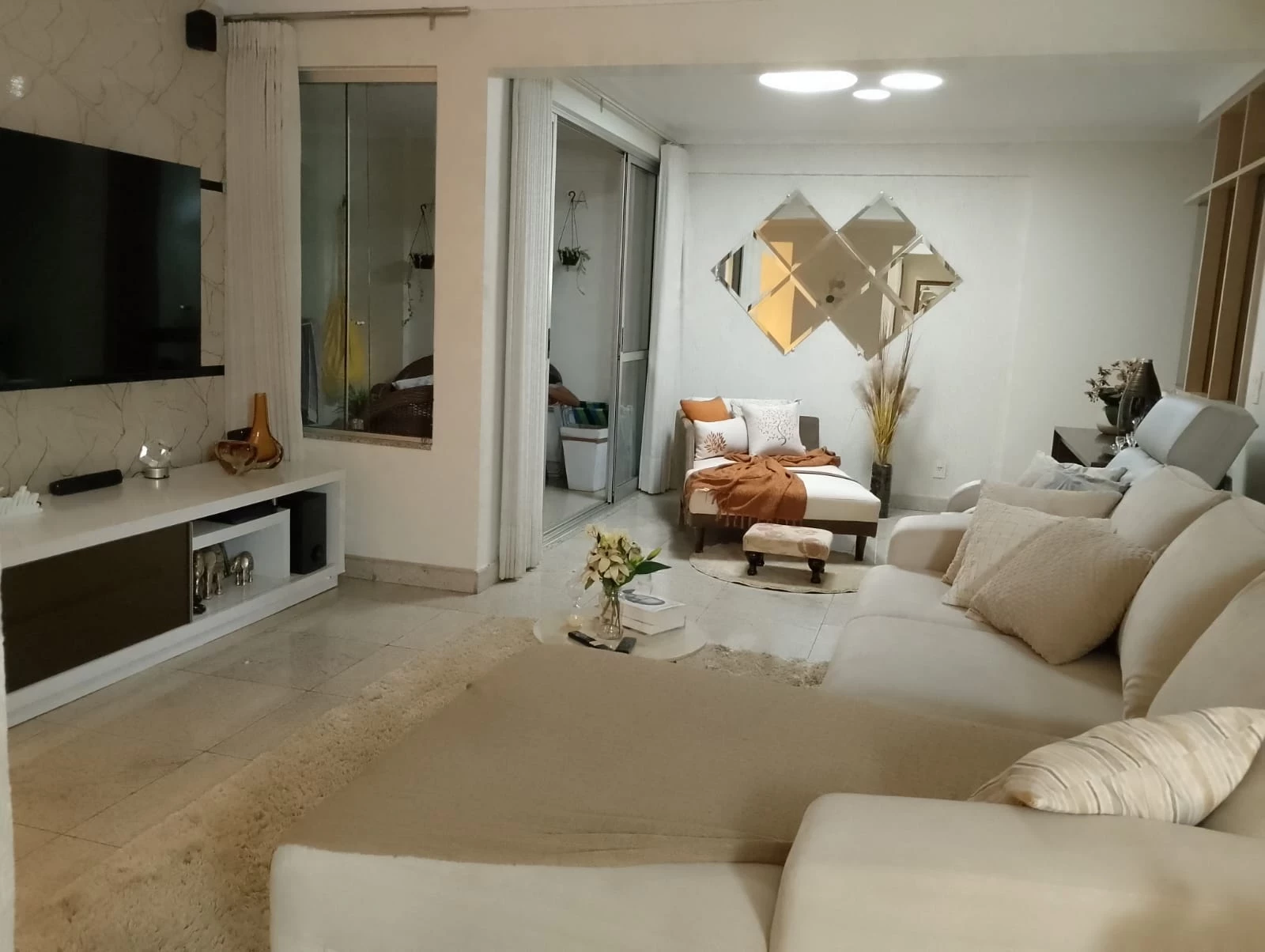 Imagem Apartamento com 3 Quartos à Venda, 177 m² em Setor Bueno - Goiânia