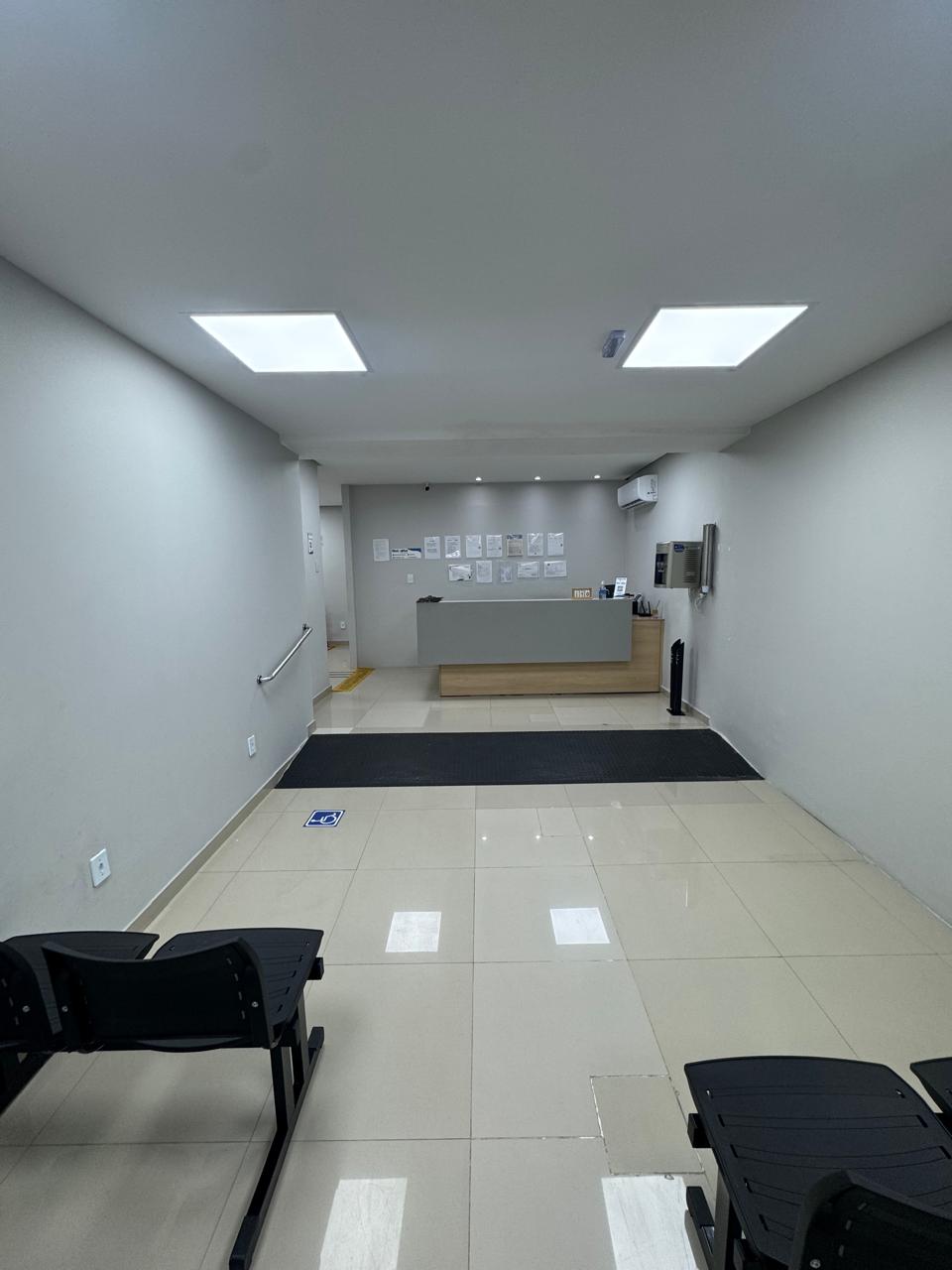 Imagem Sala Comercial para Alugar, 300 m² em Nossa Senhora das Graças - Manaus