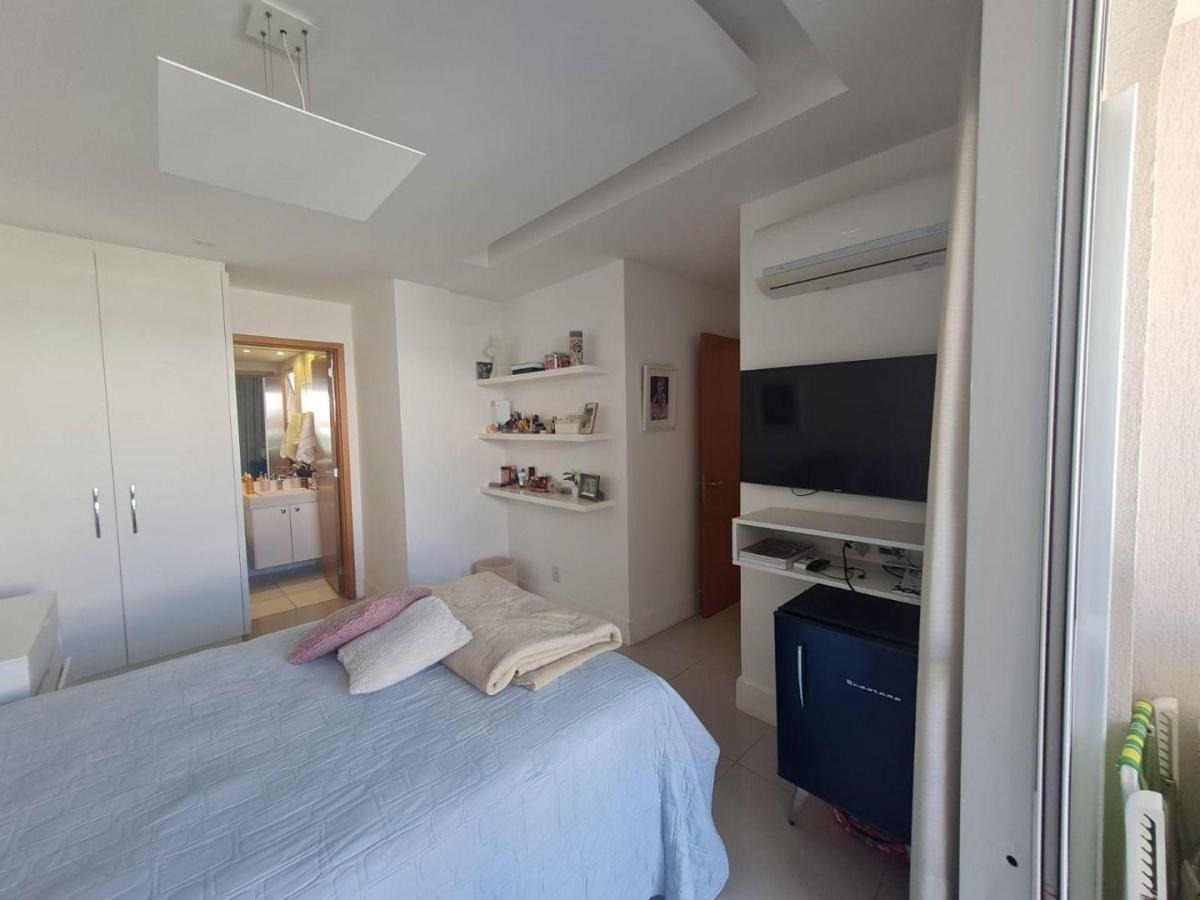 Imagem Apartamento com 4 Quartos à Venda, 263 m²em Camboinhas - Niterói