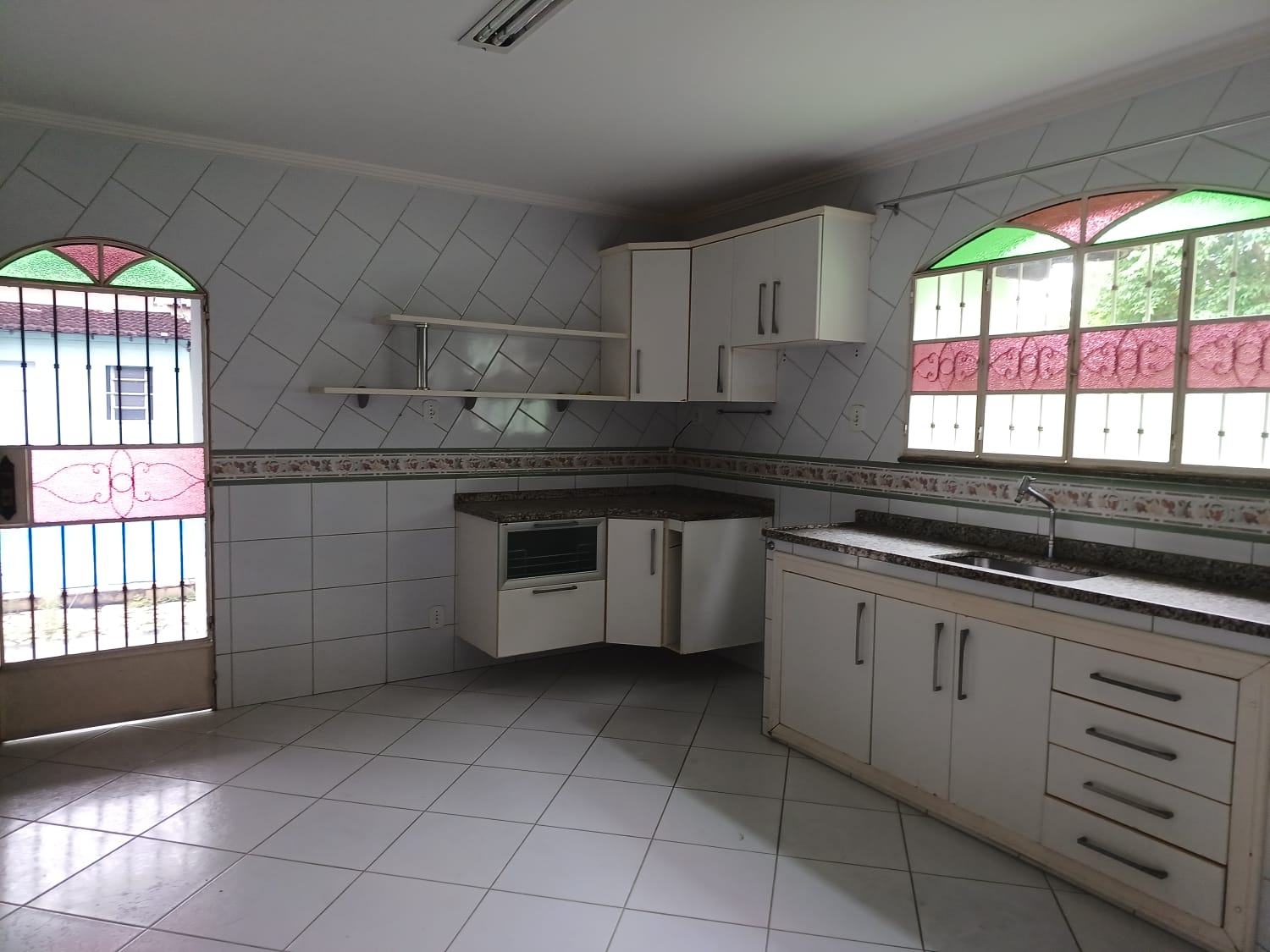 Imagem Casa com 5 Quartos à Venda, 360 m²em Venda das Pedras - Itaboraí