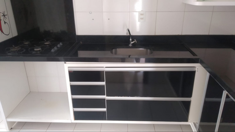 Imagem Apartamento com 3 Quartos para Alugar, 1 m² em Recanto dos Vinhais - São Luís