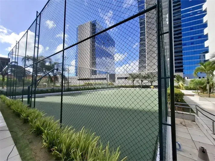 Imagem Apartamento com 2 Quartos à Venda, 84 m² em  - 