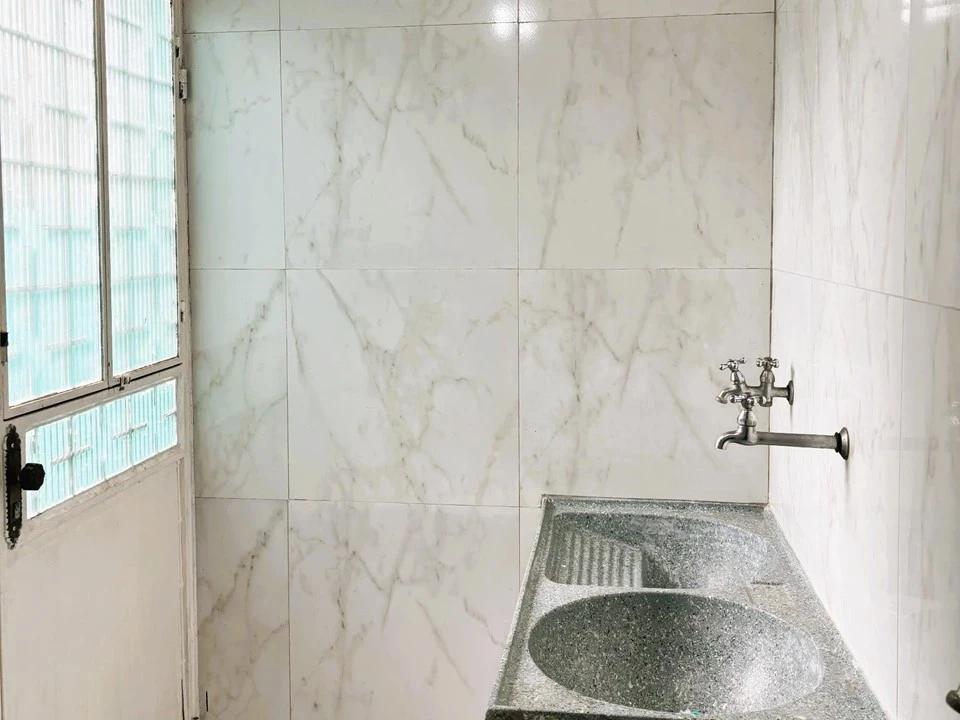 Foto do imóvel: Casa com 3 Quartos à Venda, 131 m² em Flores - Manaus