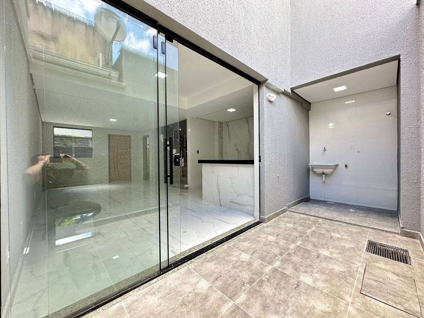 Foto do imóvel: Casa com 3 Quartos à Venda, 128 m² em Santa Mônica - Belo Horizonte