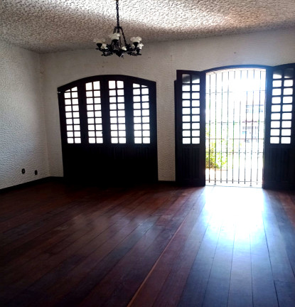 Imagem Casa com 4 Quartos à Venda, 607 m²em Marco - Belém