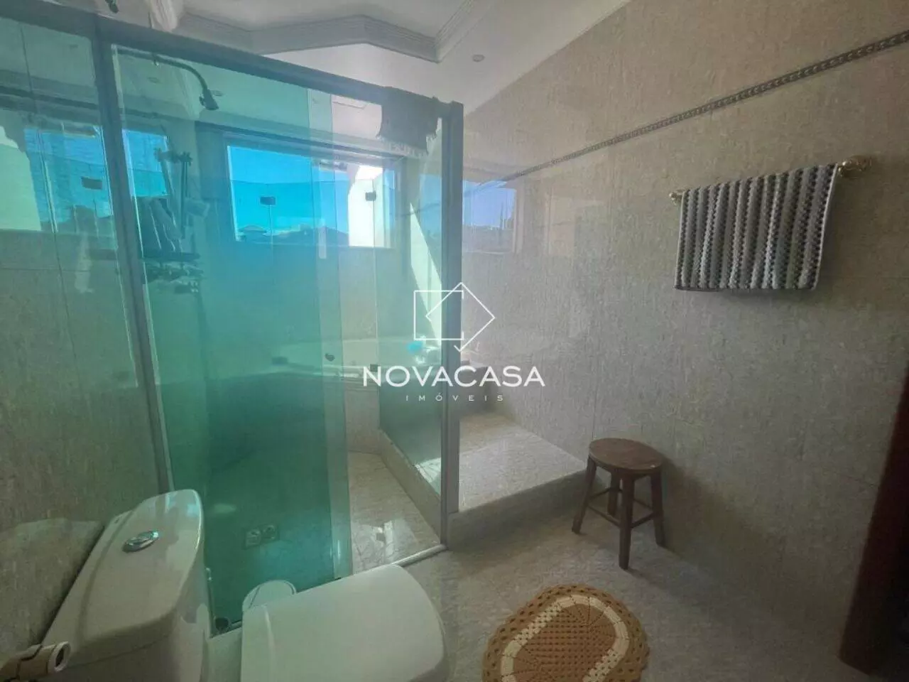 Foto do imóvel: Casa com 4 Quartos à Venda, 380 m² em Santa Mônica - Belo Horizonte