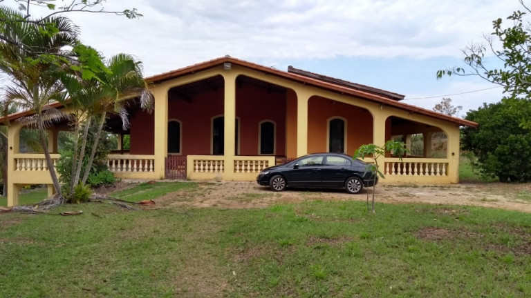 Chácara com 4 Quartos à Venda, 600 m² em Sapé I - Caçapava