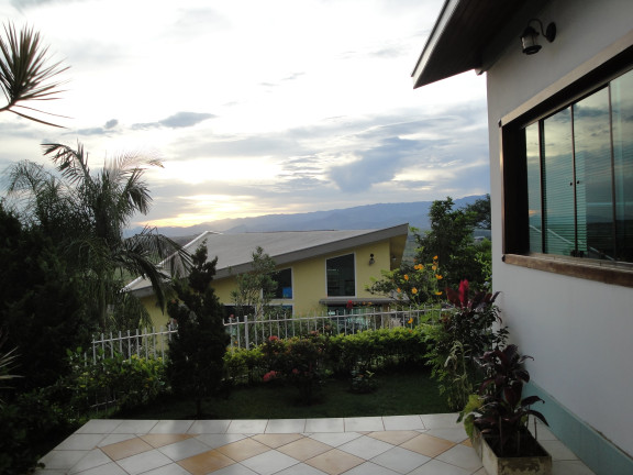 Imagem Casa com 3 Quartos à Venda, 500 m² em Village Mantiqueira - Guaratinguetá