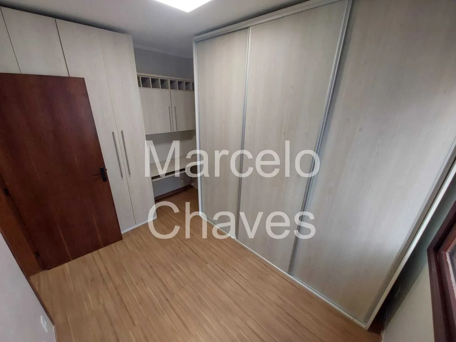 Imagem Cobertura com 2 Quartos à Venda, 134 metros em Higienópolis - Porto Alegre