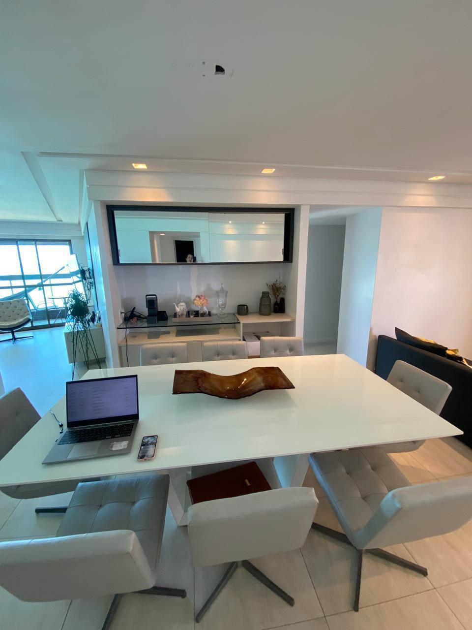 Foto do imóvel: Apartamento com 4 Quartos à Venda, 200 m²em Pina - Recife