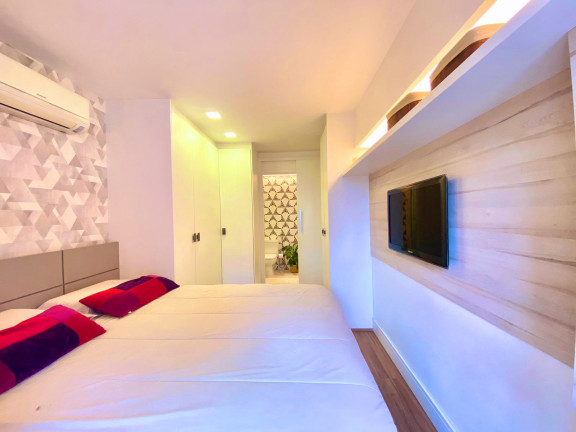 Imagem Apartamento com 3 Quartos à Venda,  em Icaraí - Niterói