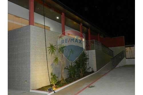 Imagem Galpão à Venda ou Locação, 296 m²em Bom Retiro - São José dos Campos