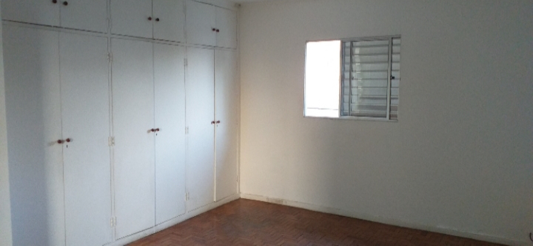 Imagem Casa com 5 Quartos à Venda, 250 m²em Nova Piraju - São Paulo