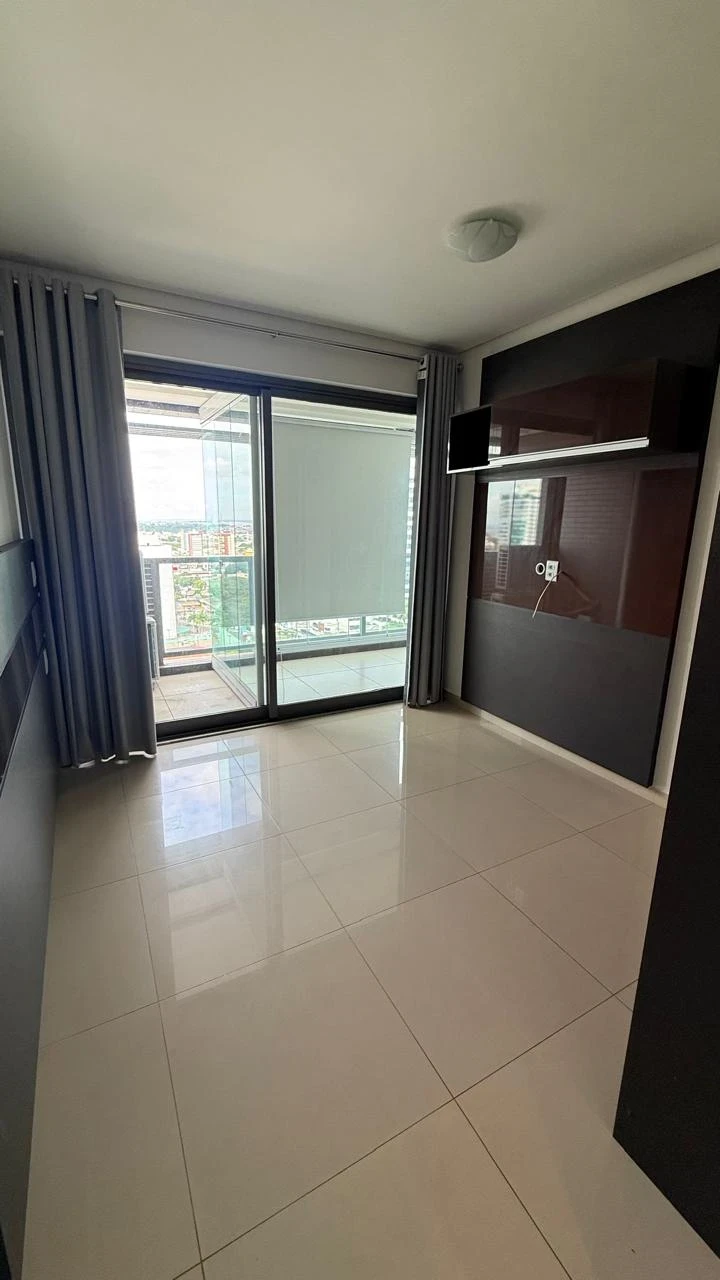 Imagem Apartamento com 3 Quartos para Alugar, 192 m² em Adrianópolis - Manaus