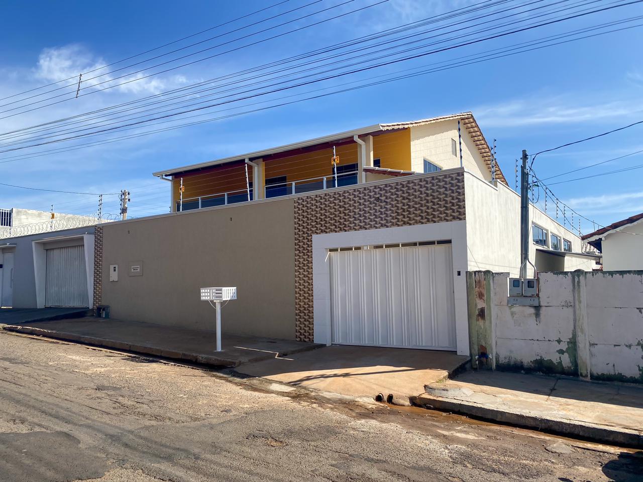 Casa com 3 Quartos à Venda, 380 m² em Estância Itaici - Caldas Novas