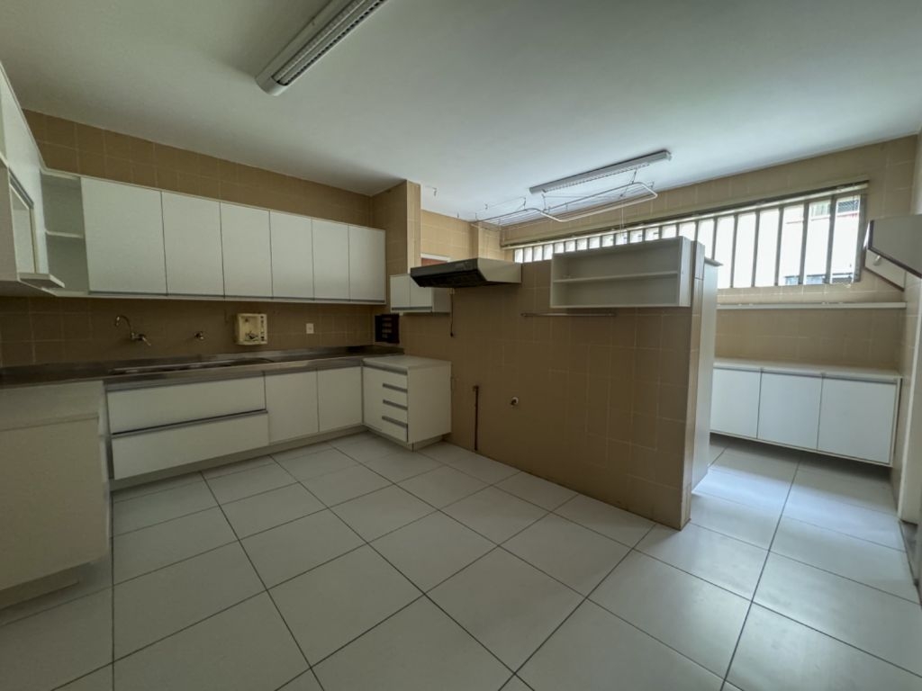 Imagem Apartamento com 4 Quartos à Venda, 215 m²em Meireles - Fortaleza