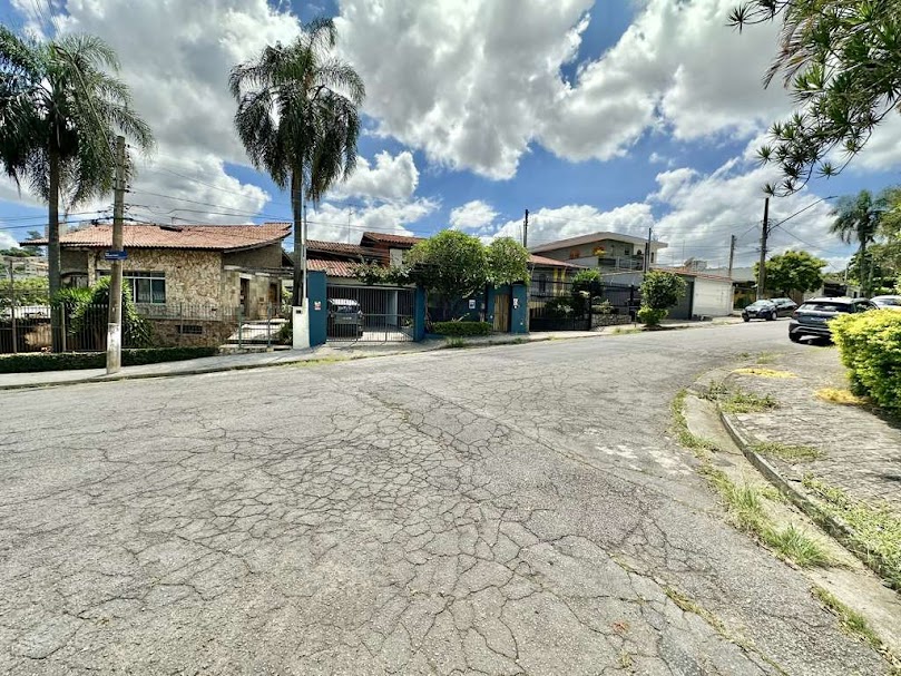 Foto do imóvel: Casa com 4 Quartos à Venda, 228 m² em Jardim Jussara - São Paulo