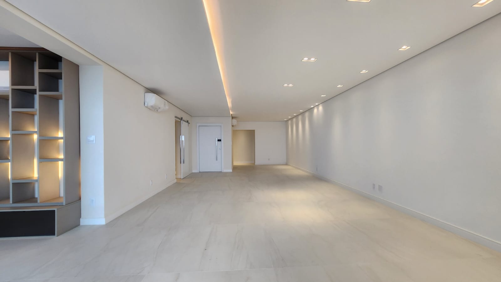 Apartamento com 4 Quartos à Venda, 251 m²em Pompéia - Santos