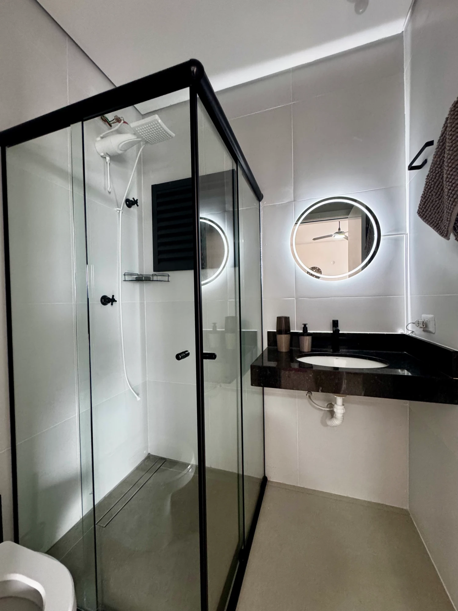 Foto do imóvel: Apartamento com 1 Quarto para Alugar, 55 m² em Jardim dos Sindicatos - Caraguatatuba