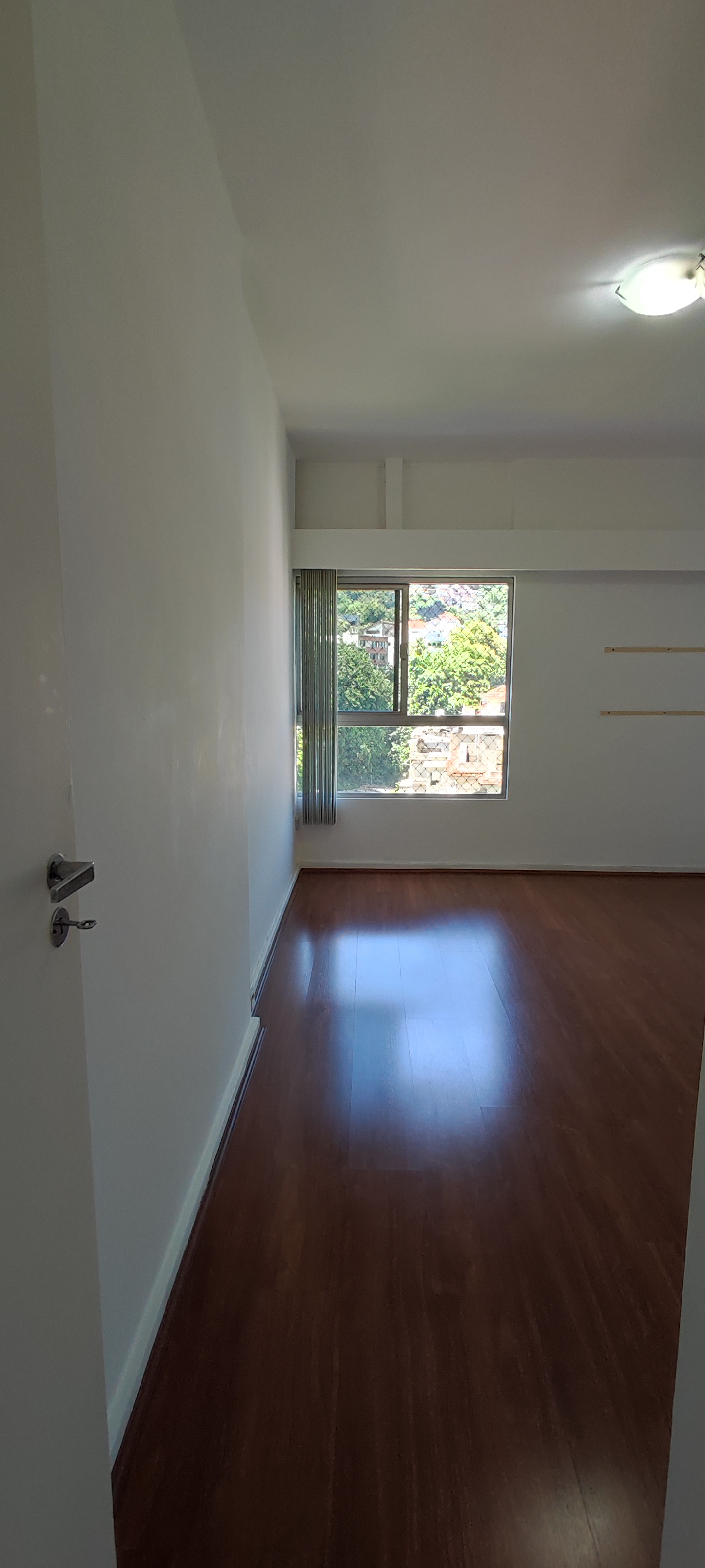 Imagem Apartamento com 3 Quartos à Venda, 118 m²em Laranjeiras - Rio de Janeiro