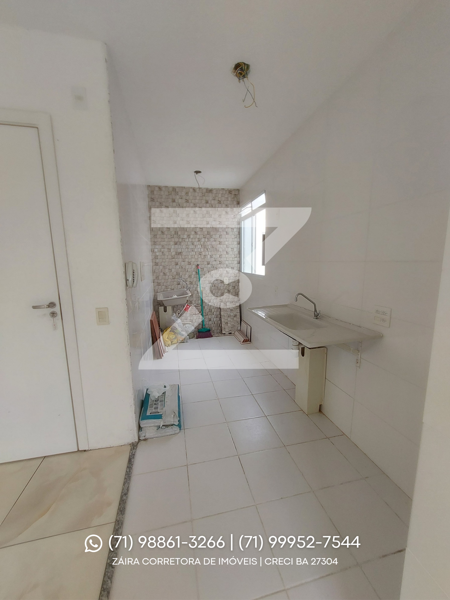 Imagem Apartamento com 2 Quartos à Venda, 40 m² em Cajazeiras de Abrantes (Abrantes) - Camaçari