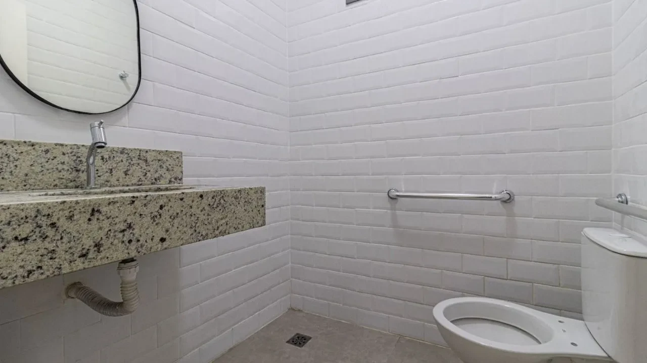 Imagem Loja à Venda ou Locação, 550 m² em Vila Mathias - Santos