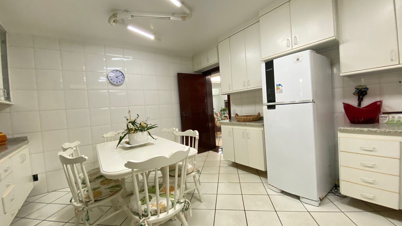 Foto do imóvel: Casa com 8 Quartos à Venda ou Temporada, 896 m² em Riviera - Bertioga