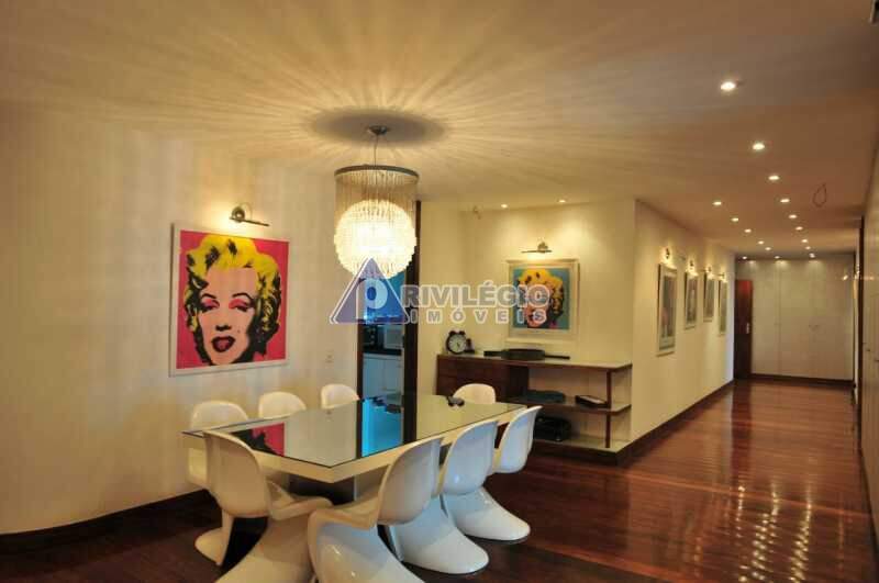 Imagem Cobertura com 5 Quartos à Venda, 950 m²em Copacabana - Rio de Janeiro